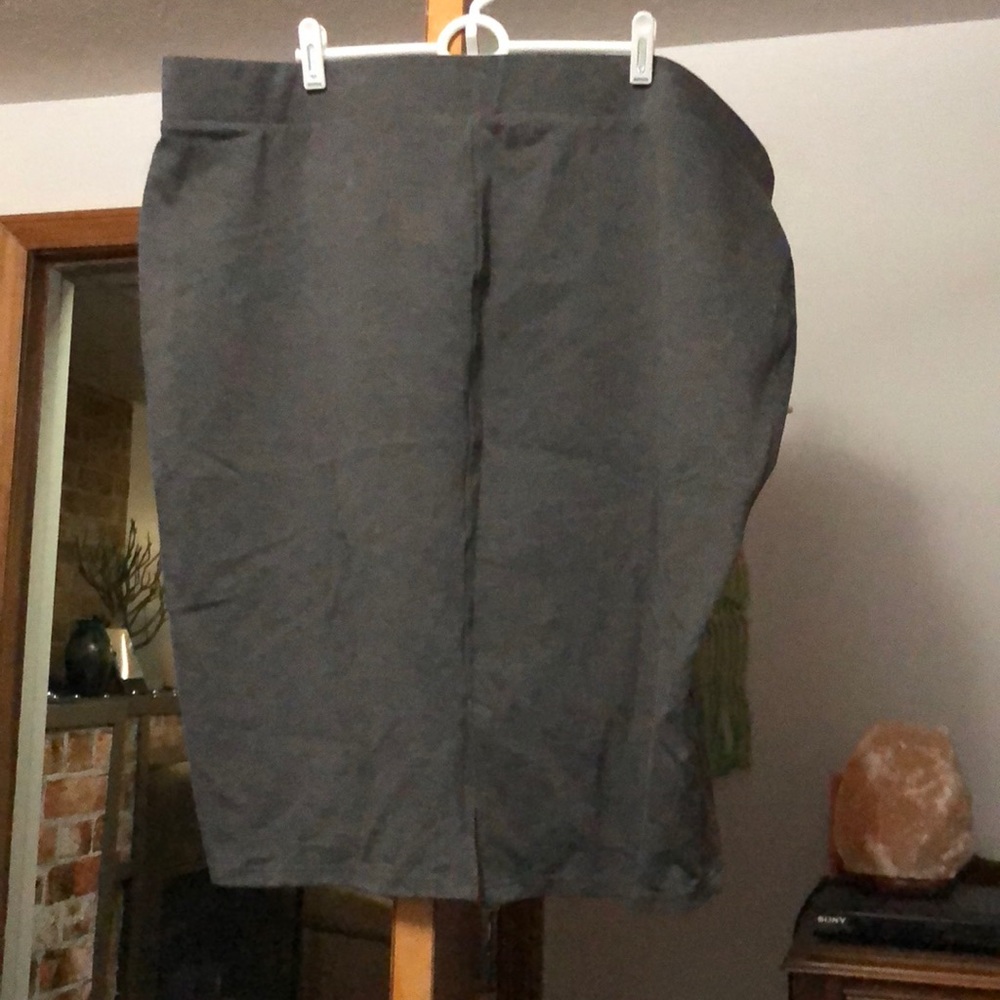Torrid Grey Pencil skirt